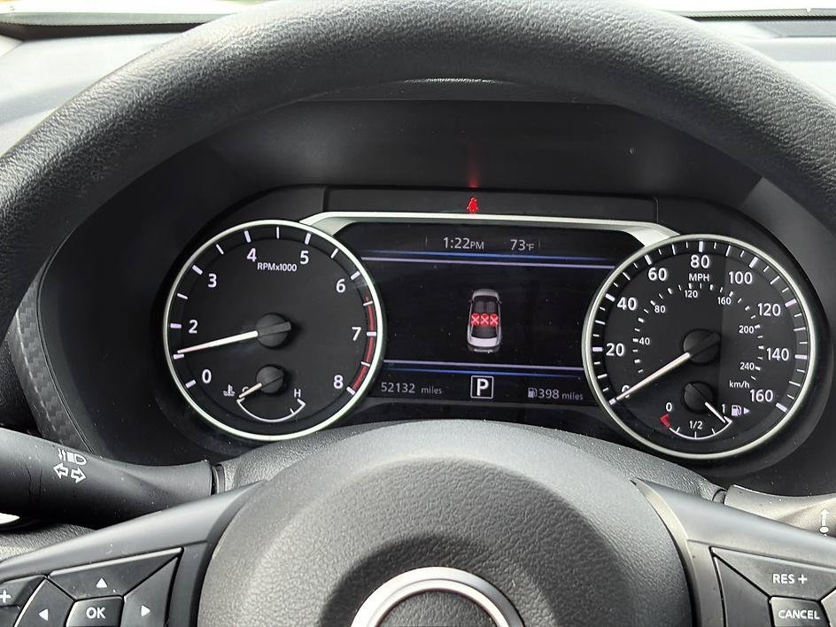 Used 2025 Aspen White Tricoat Nissan SV image 31