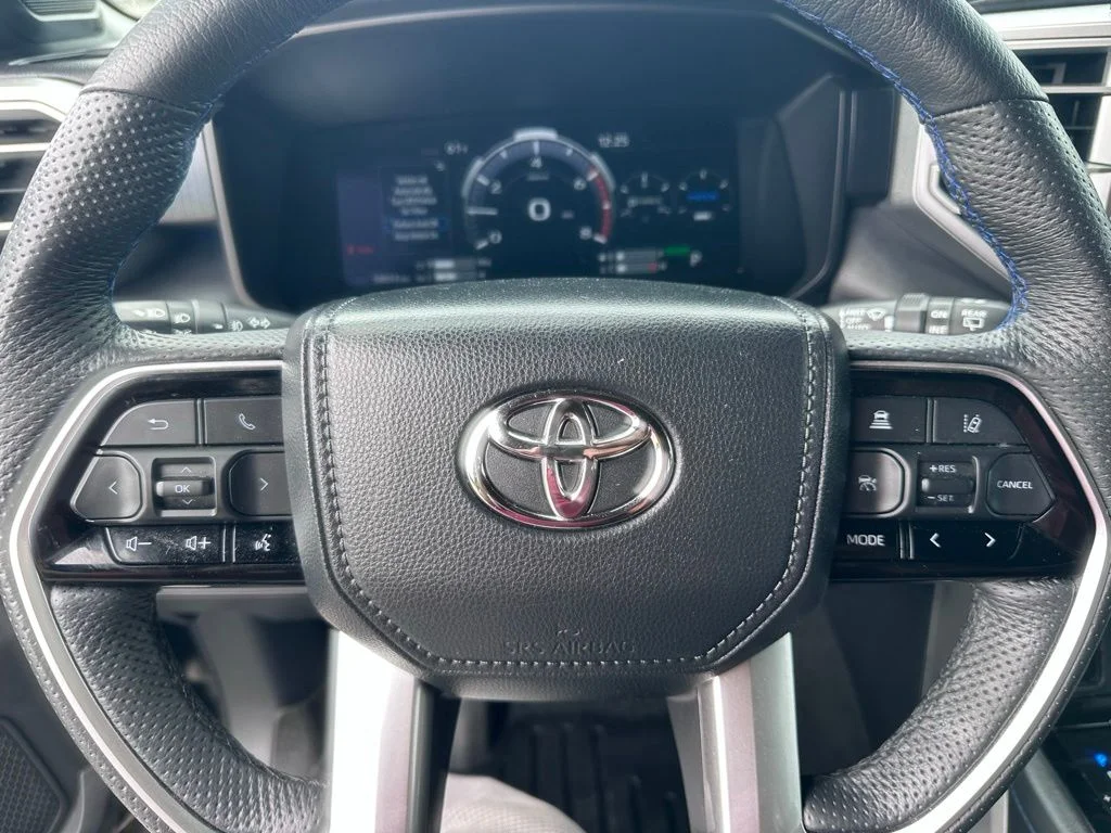 2024 Toyota Sequoia SR5 - Photo 19