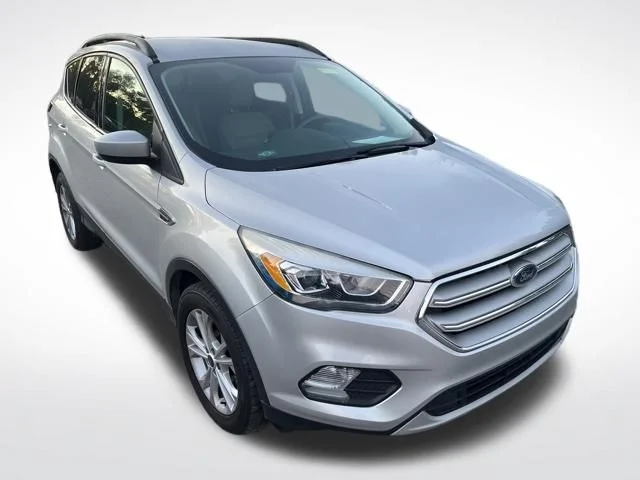 2018 Ford Escape SEL's photo