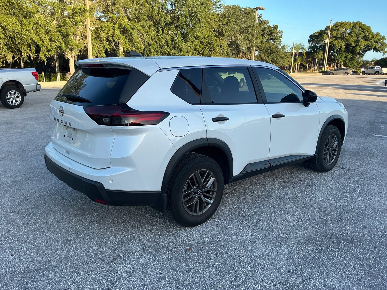 Used 2025 White Nissan S image 8