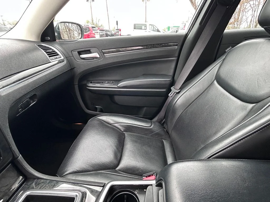 Used 2023 White Chrysler Touring image 14