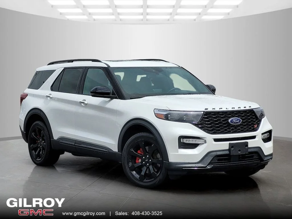 2023 Ford Explorer ST 4WD's photo