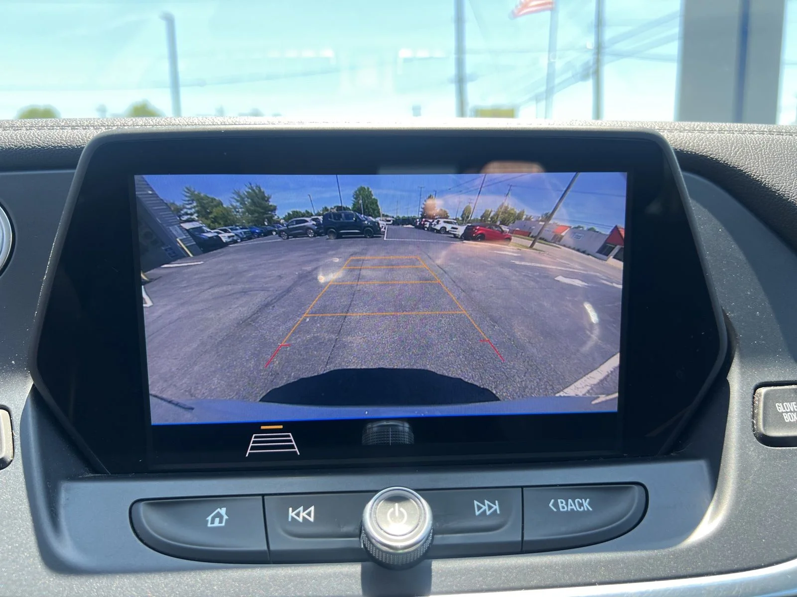 Used 2019 Summit White Chevrolet Base image 32