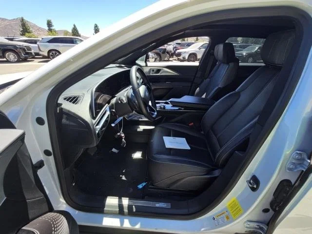 Used 2024 Crystal White Tricoat Cadillac Tech image 16