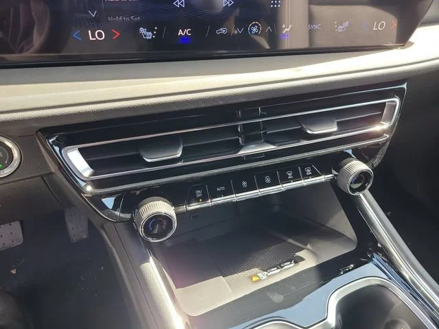 New 2026 Mosaic Black Metallic Chevrolet LT image 34