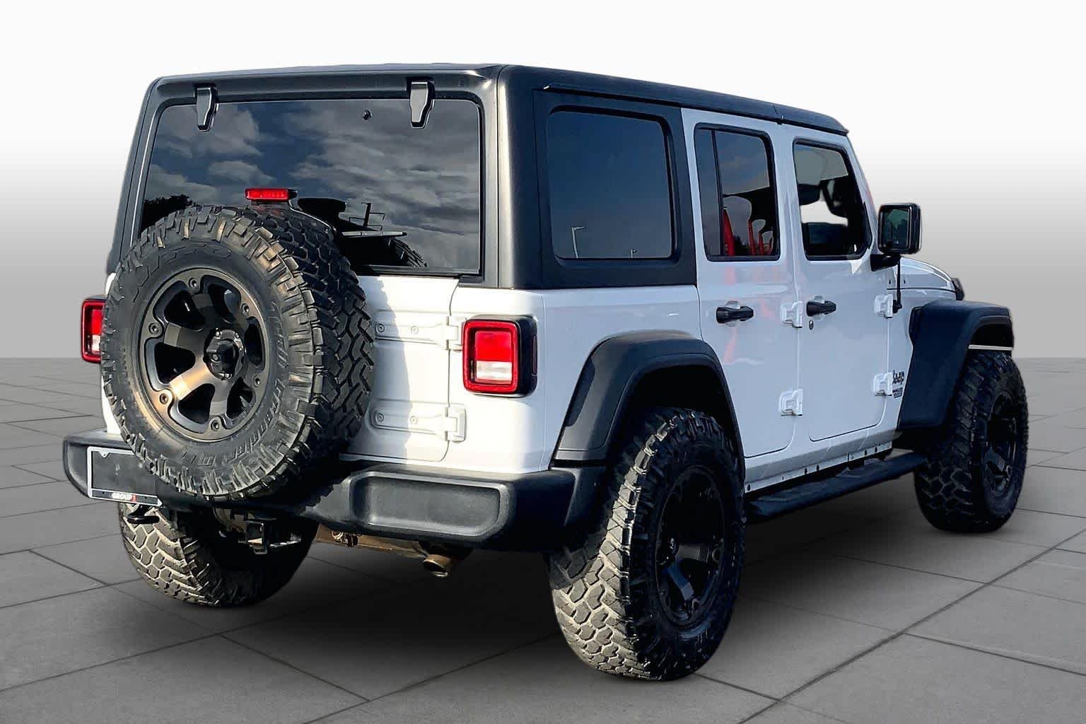 Used 2019 Bright White Clearcoat Jeep Sport S image 13