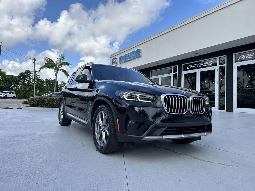 Used 2022 Jet Black BMW sDrive30i image 30