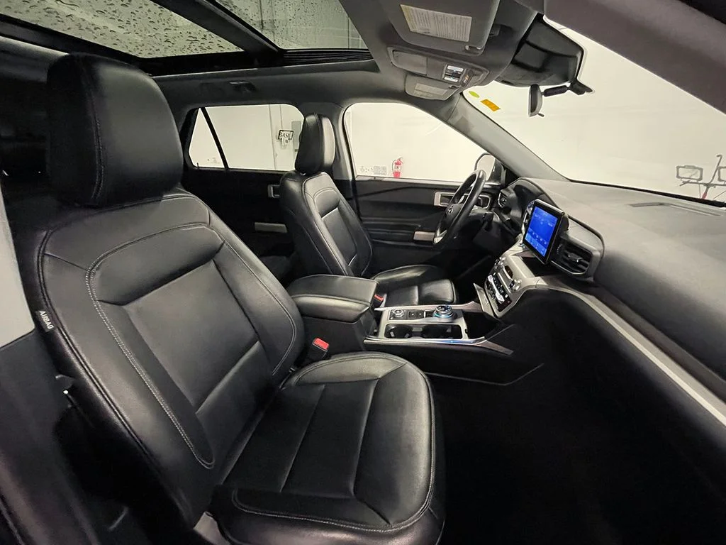 Used 2021 Black Ford XLT image 30