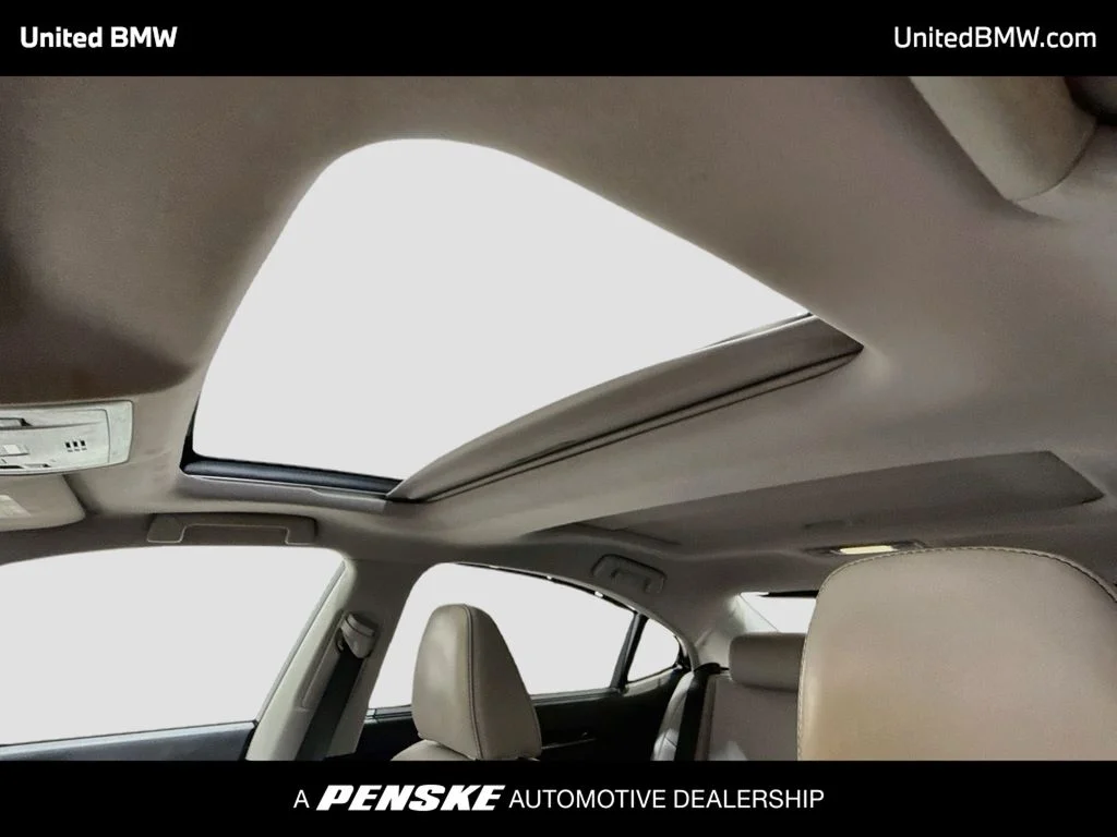 Used 2018 Silver Lexus 350 image 12