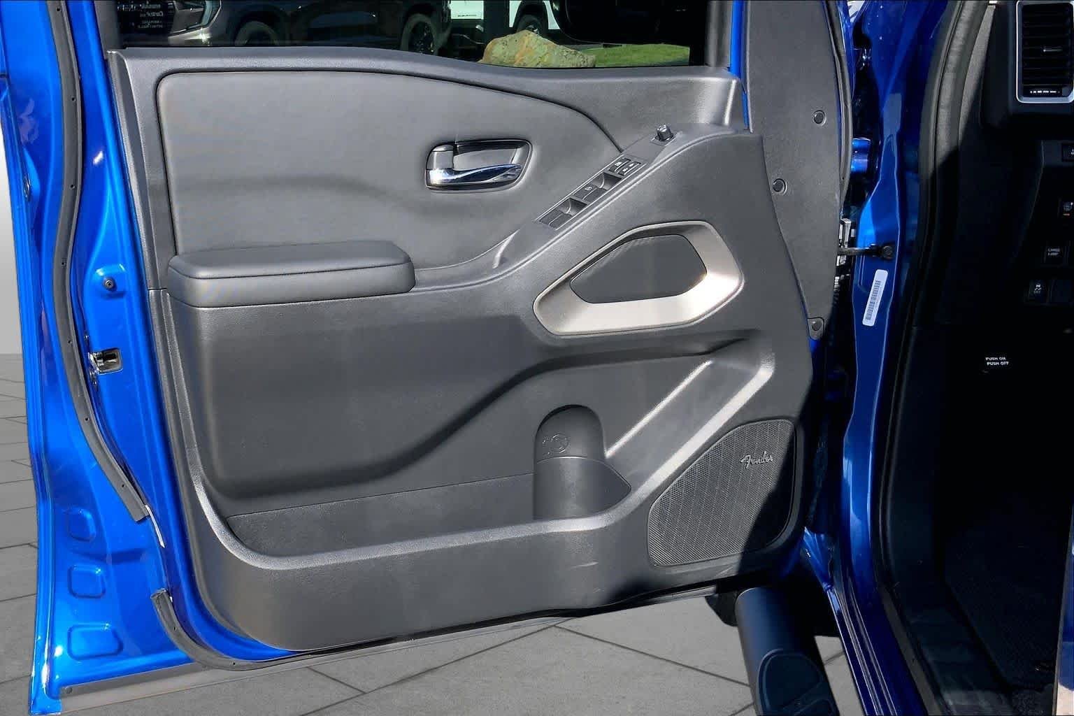 Used 2024 BLUE Nissan SL image 20