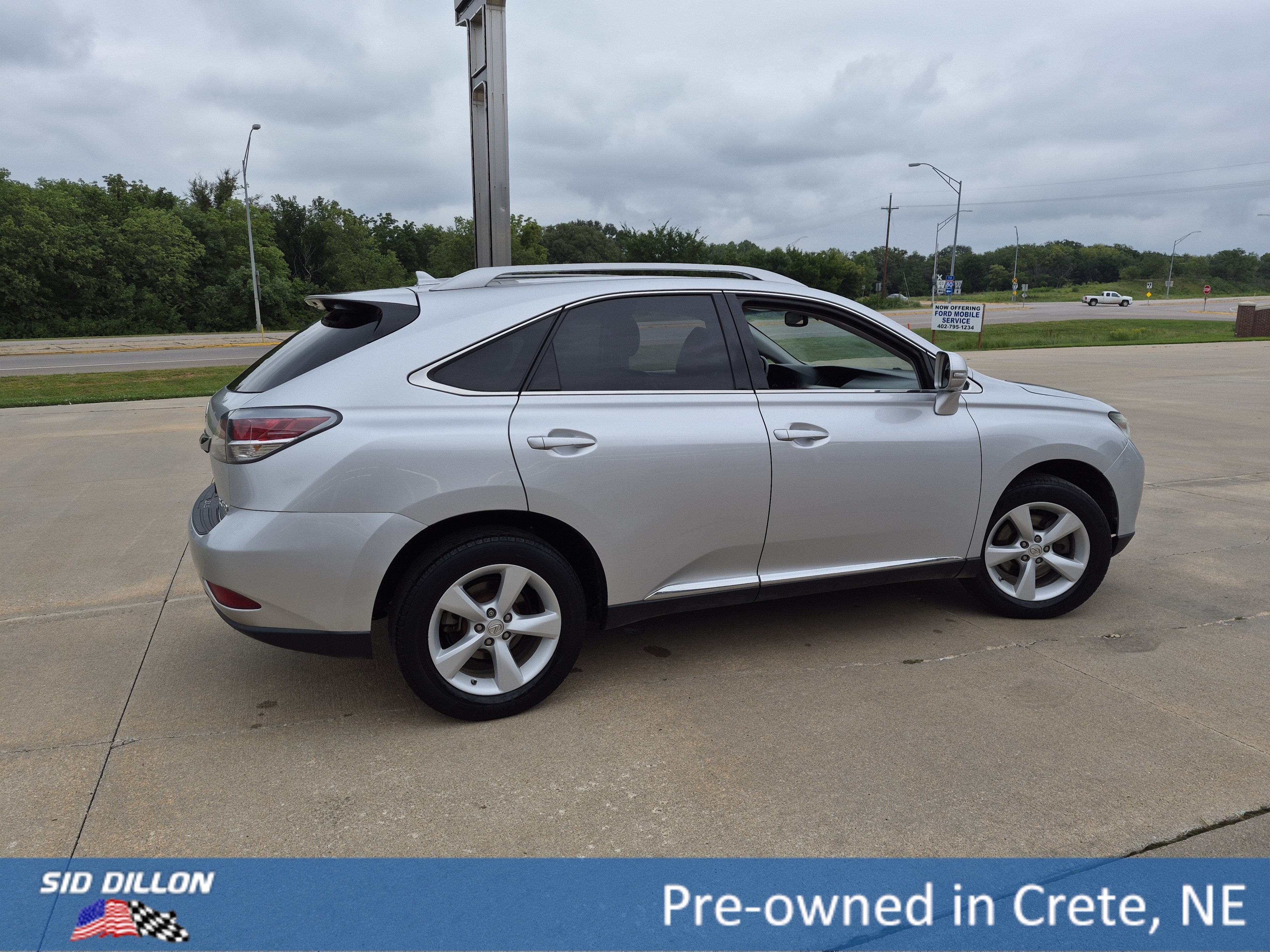 Used 2013 Silver Lining Metallic Lexus Base image 12