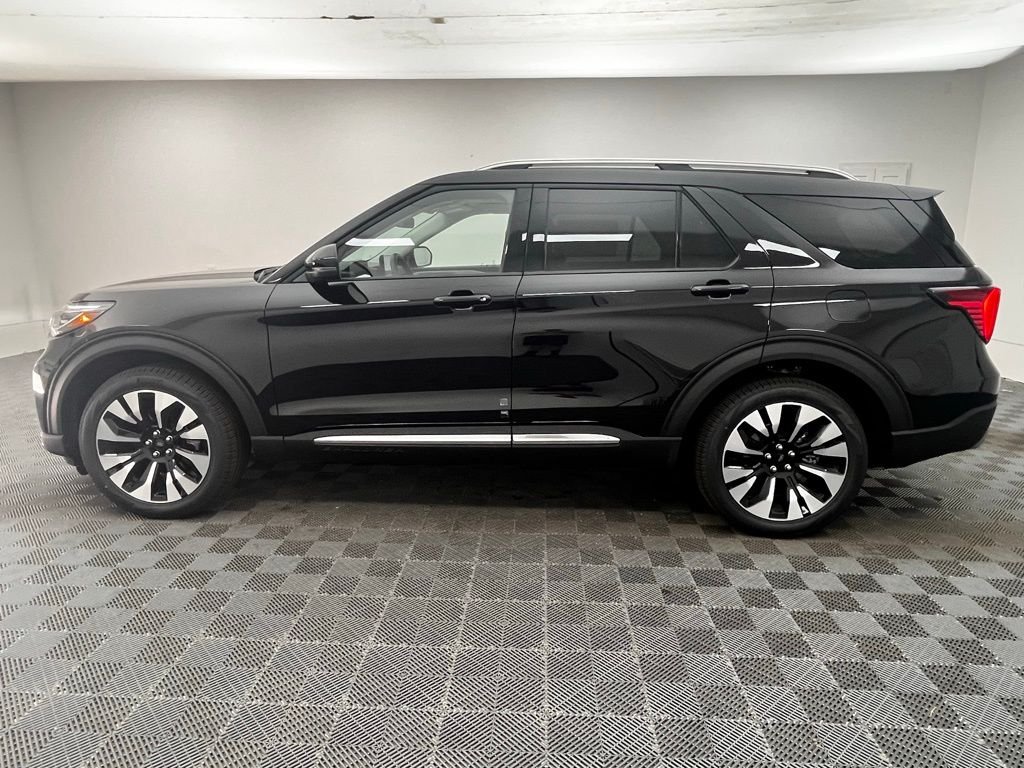 New 2026 Black Ford Platinum image 15