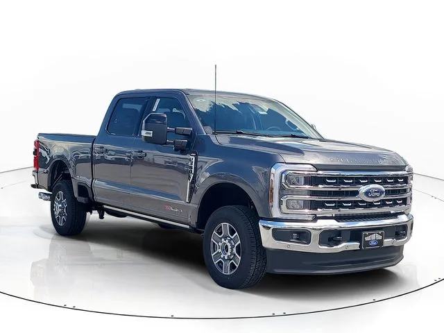 New 2026 Gray Metallic Ford Lariat image 3