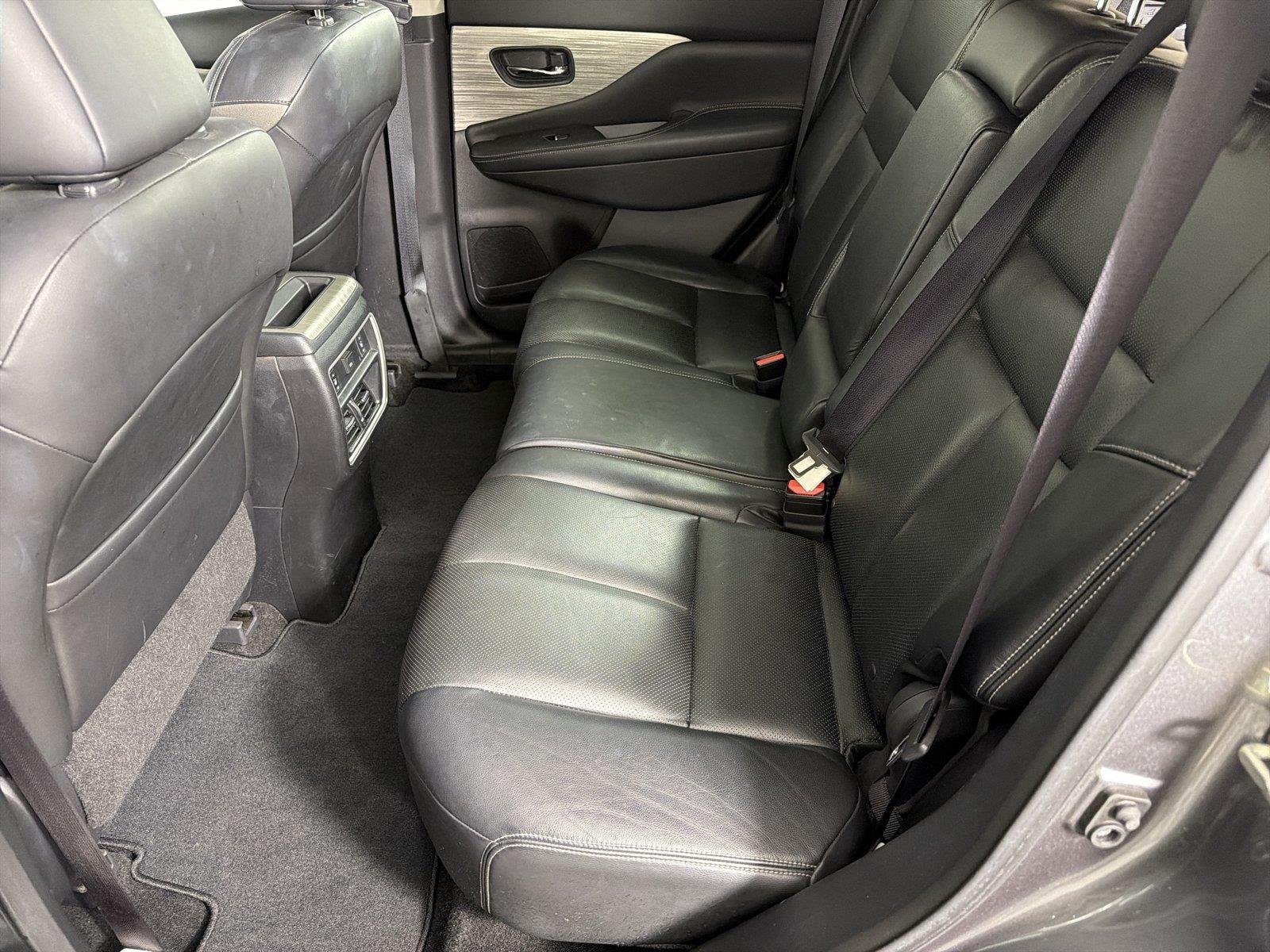 Used 2015 Gray Nissan Platinum image 6