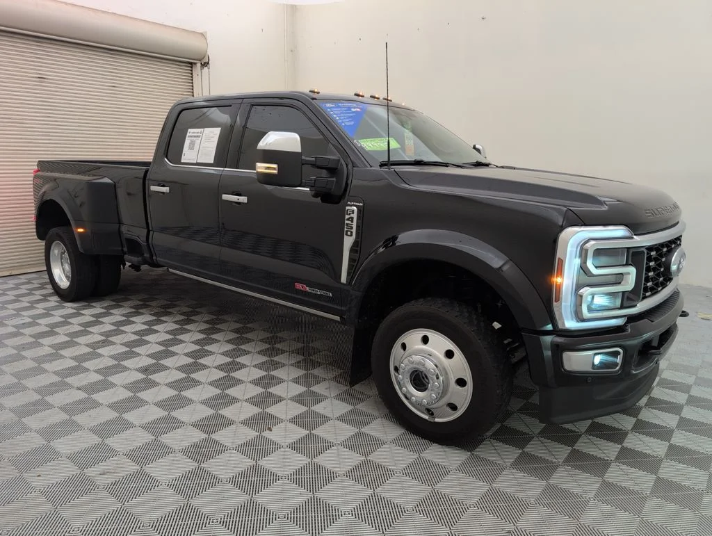 2025 Ford F-450 Platinum 4x4 Crew Cab 8' Box DRW's photo