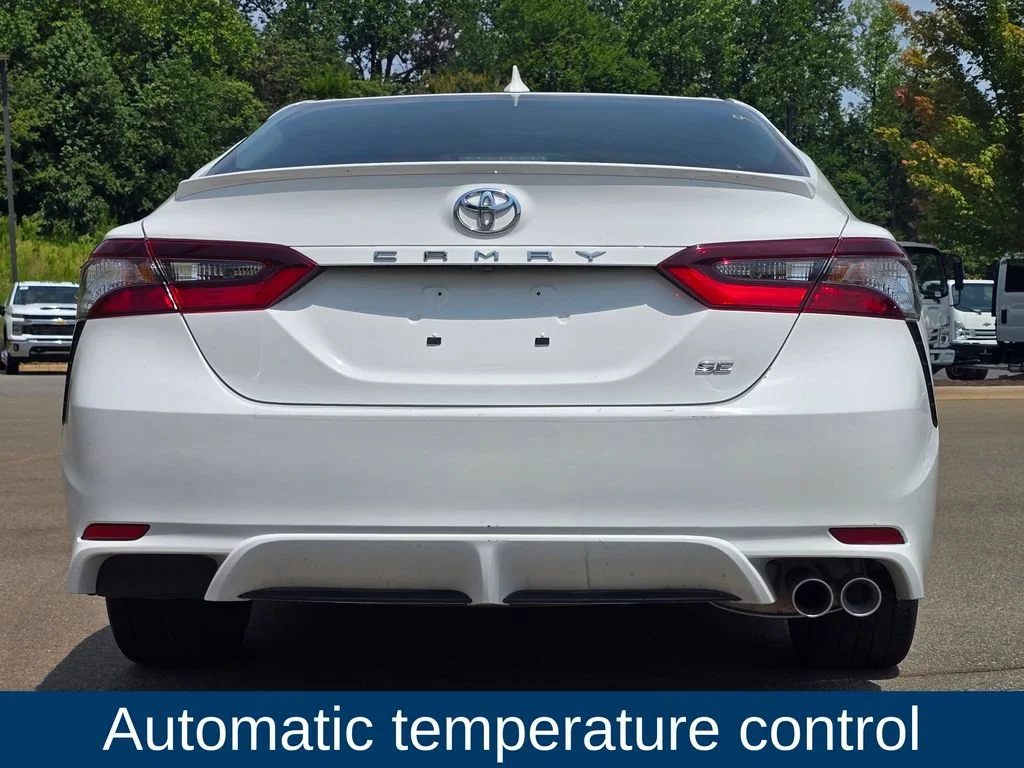 Used 2023 Ice Cap Toyota SE image 3