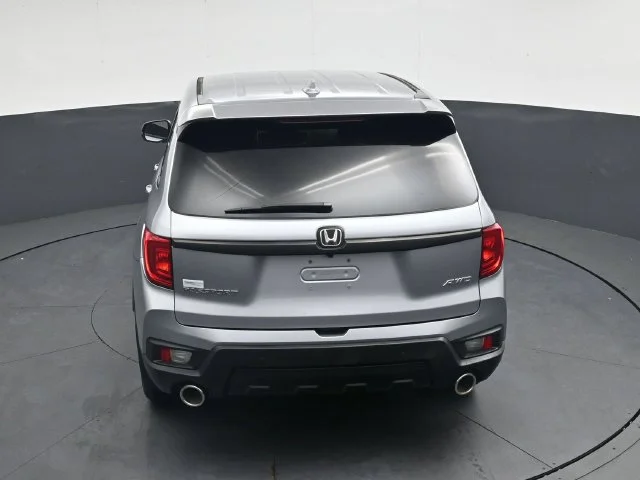 Used 2023 Lunar Silver Metallic Honda EX-L image 24