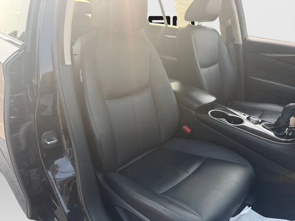 Used 2018 Black INFINITI 3.0t LUXE image 26