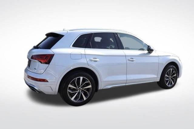 Used 2023 Glacier White Metallic Audi 45 S line Premium image 12