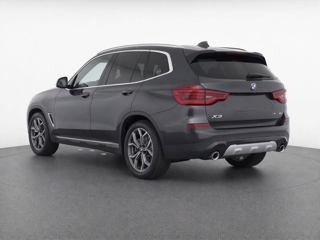 Used 2020 Dark Graphite BMW sDrive30i image 5