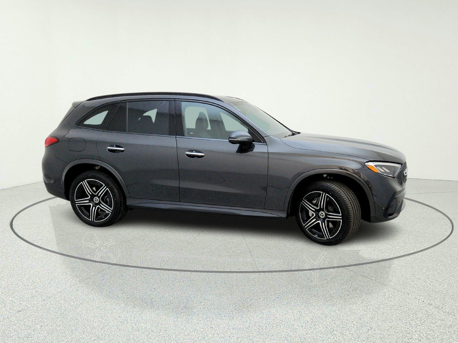 New 2026 Graphite Grey Metallic Mercedes-Benz GLC 300 SUV image 6