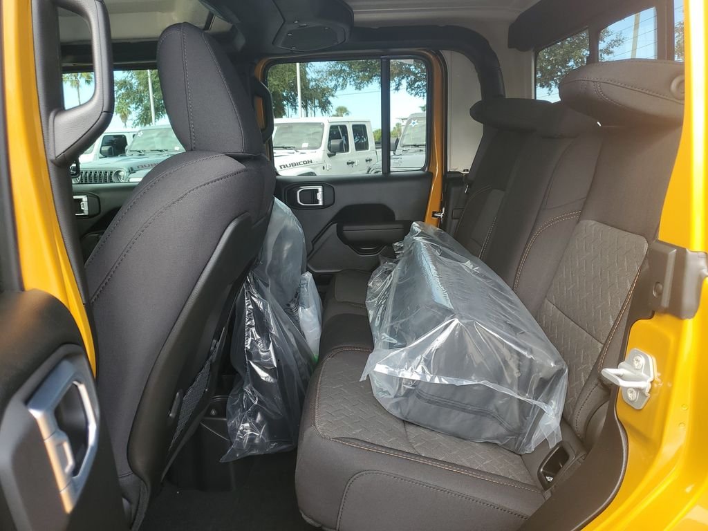 New 2026 Goldilocks Exterior Paint Jeep Mojave image 7