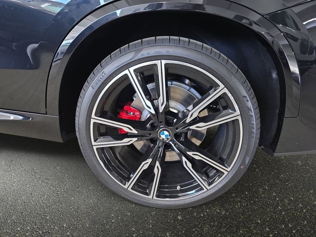 New 2026 Black Sapphire Metallic BMW M60i image 21
