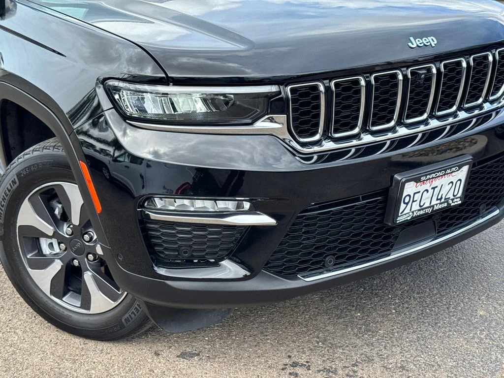 Certified Used 2022 Black Jeep 4xe image 6