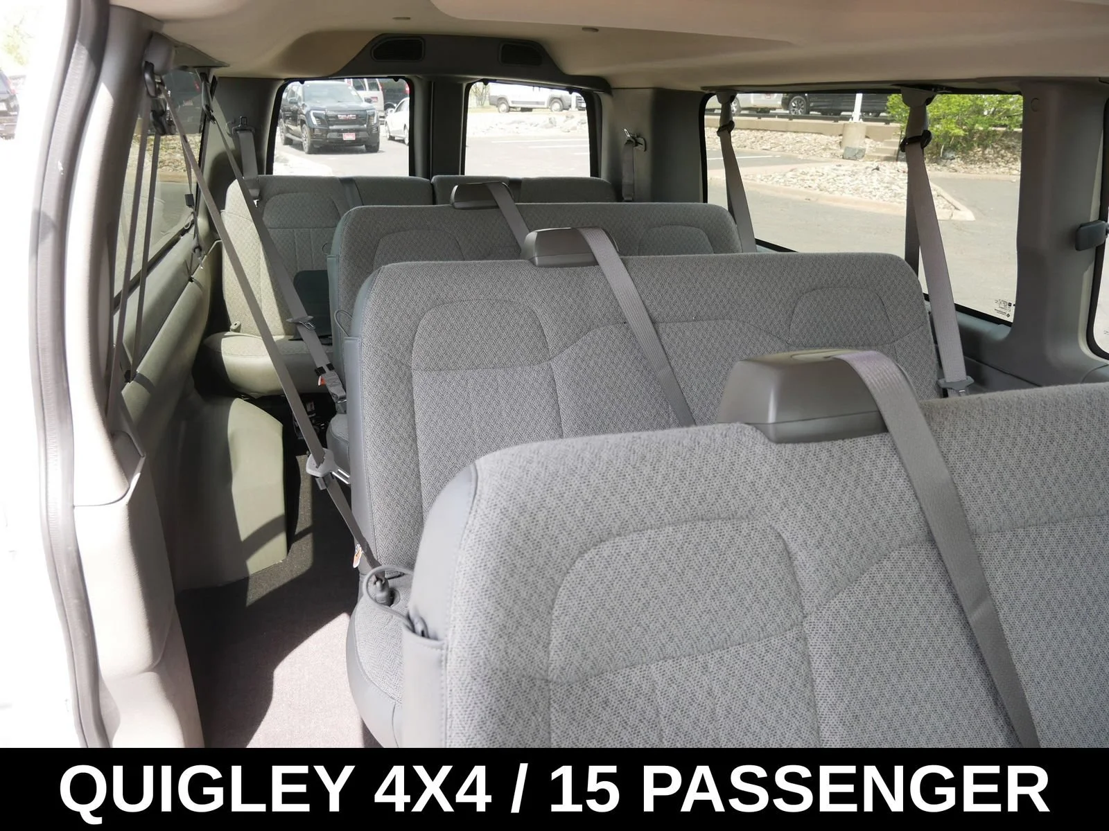 2024 Chevrolet Express Passenger LT - Photo 13