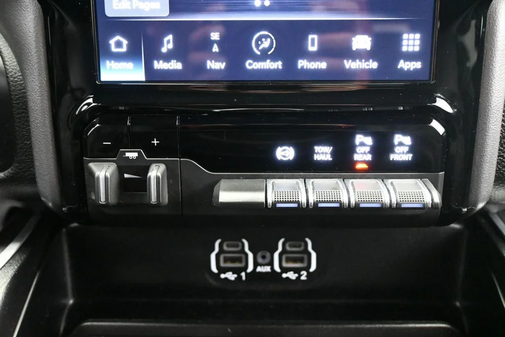 Used 2024 White Ram Big Horn image 19