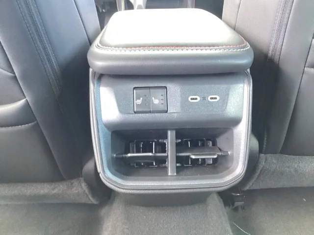 New 2026 Sub Zero Dodge SCAT PACK PLUS 4-DOOR AWD image 17