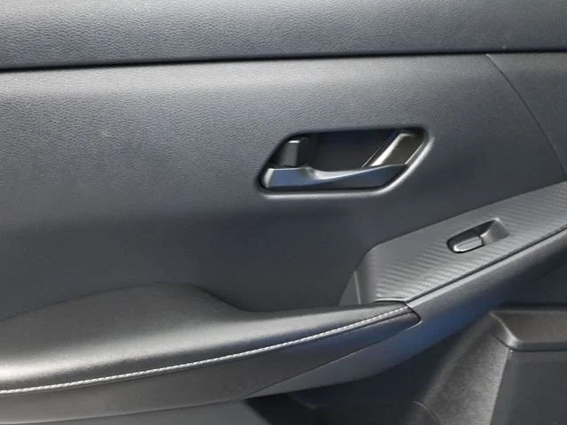Used 2024 Blue Nissan SV image 9