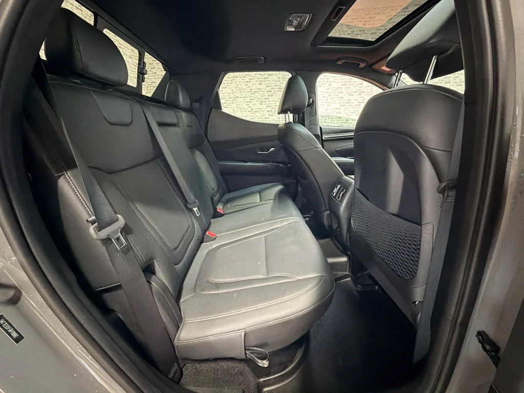 Used 2024 Hampton Gray Hyundai Limited image 15