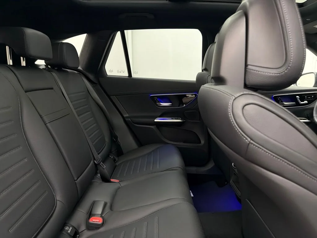 New 2026 Black Mercedes-Benz GLC 300 image 25
