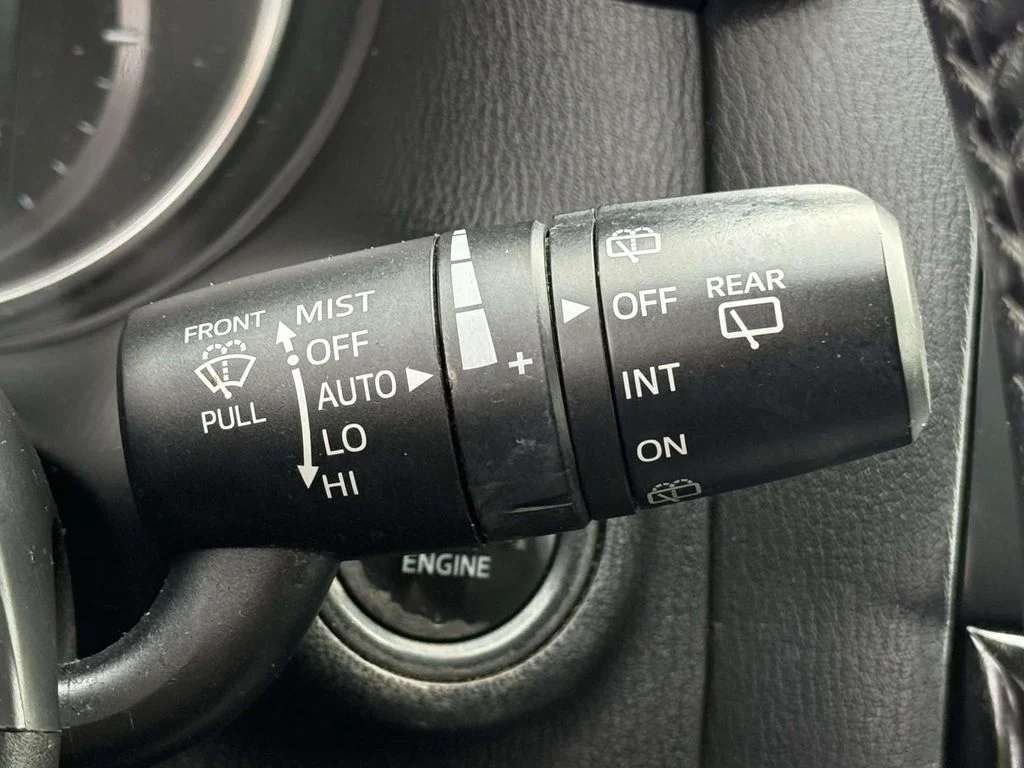 Used 2014 Blue Mazda Grand Touring image 26