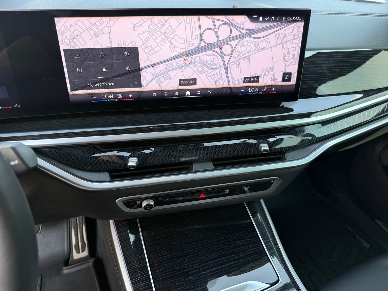 Used 2024 Technoviolet Metallic BMW xDrive40i image 19
