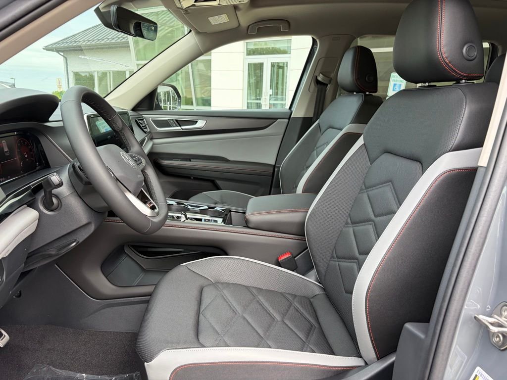 New 2026 Pure Gray Volkswagen 2.0T Peak Edition image 14