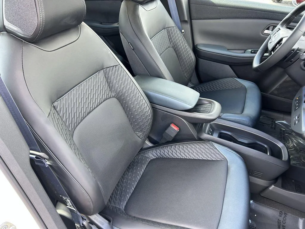 New 2026 Everest White Pearl Tricoat/Black Nissan PLATINUM+ image 10