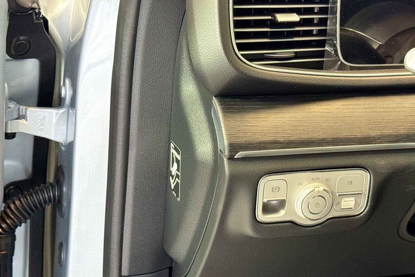 New 2026 Cirrus Silver Metallic Mercedes-Benz GLE 450 image 10