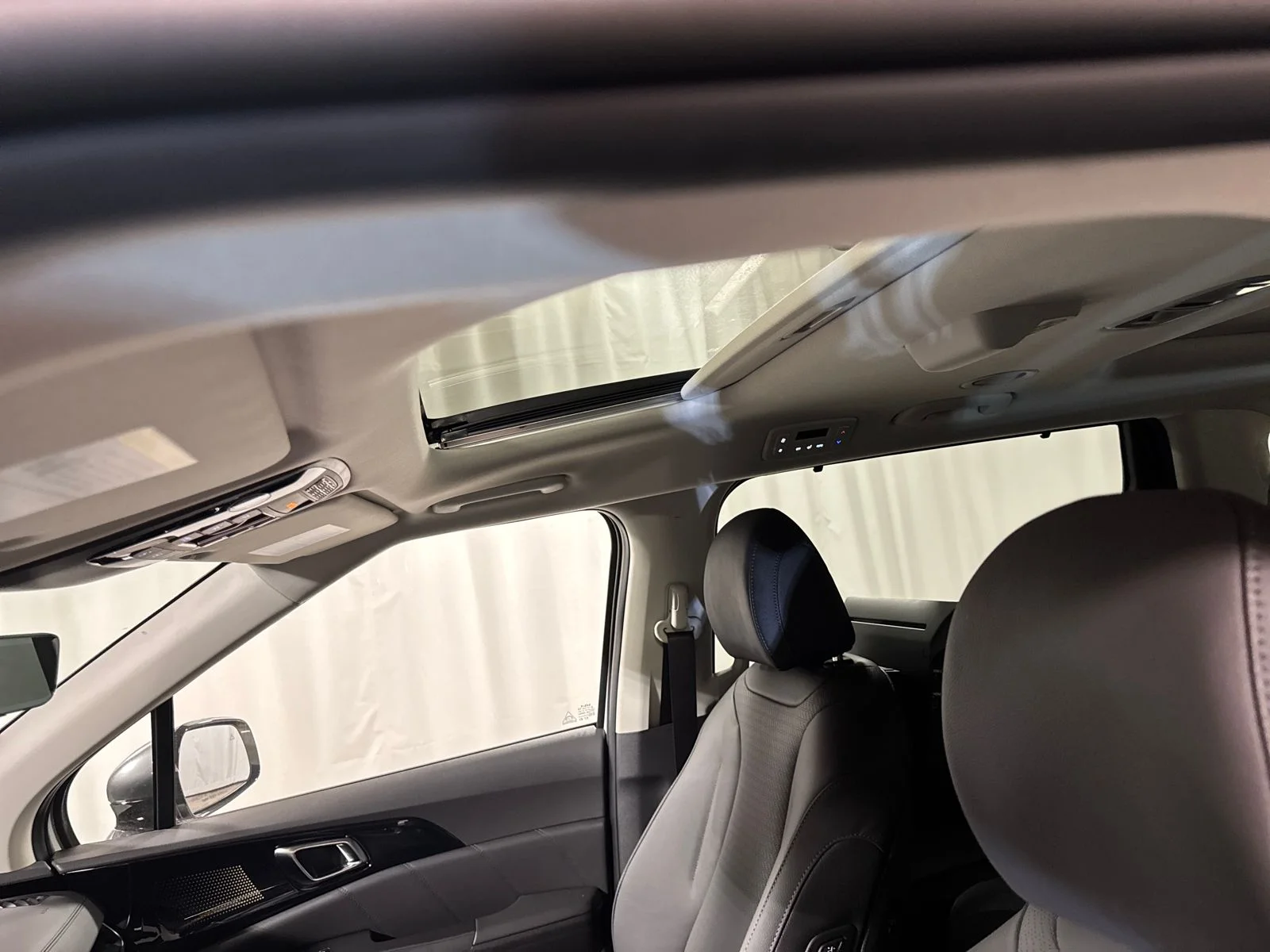 New 2026 Ivory Kia SX Prestige image 27