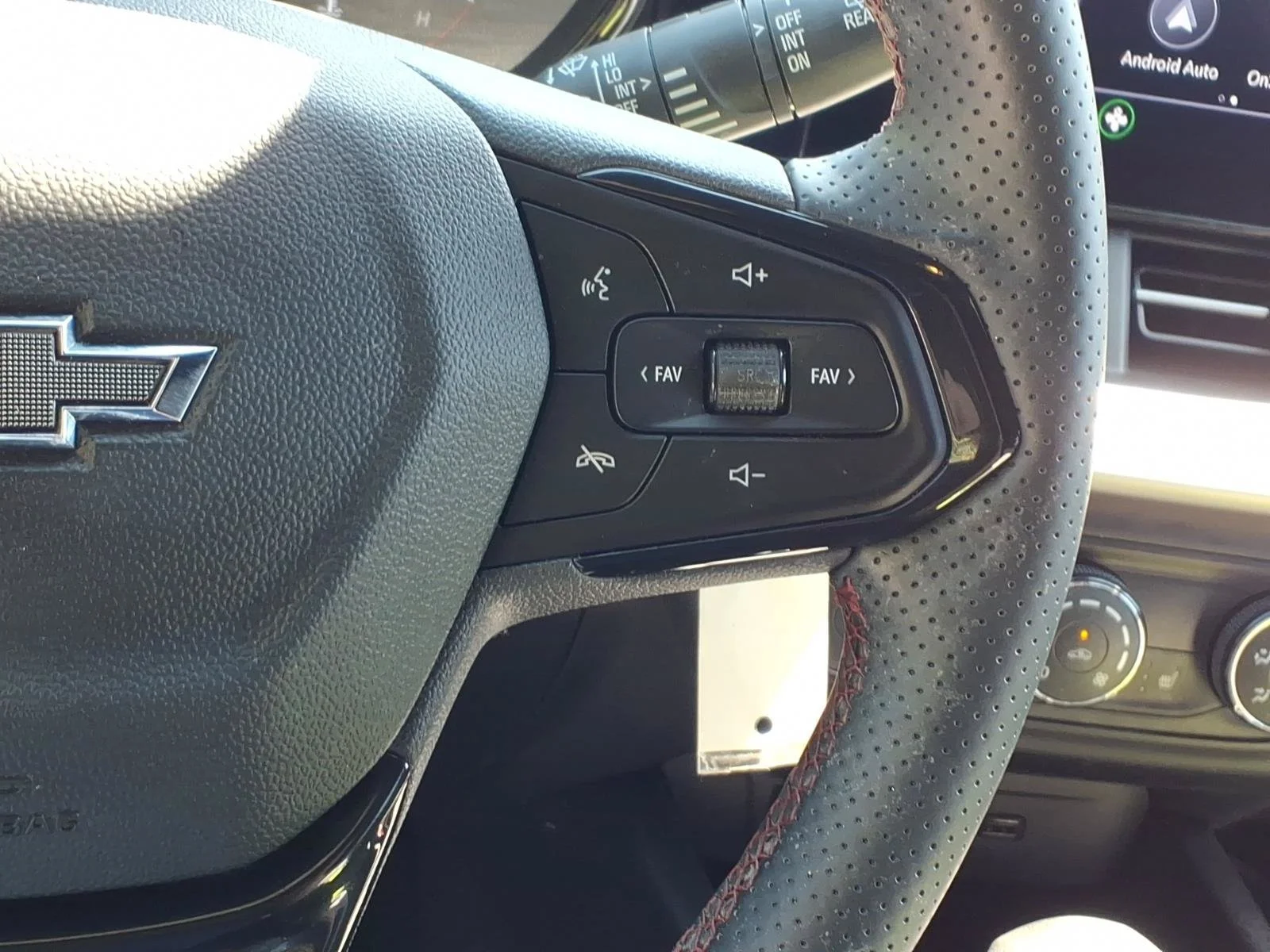 Used 2024 Mosaic Black Metallic Chevrolet 1RS image 18