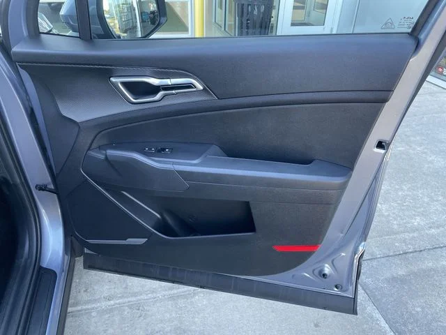 Used 2025 Silver Kia LX image 39