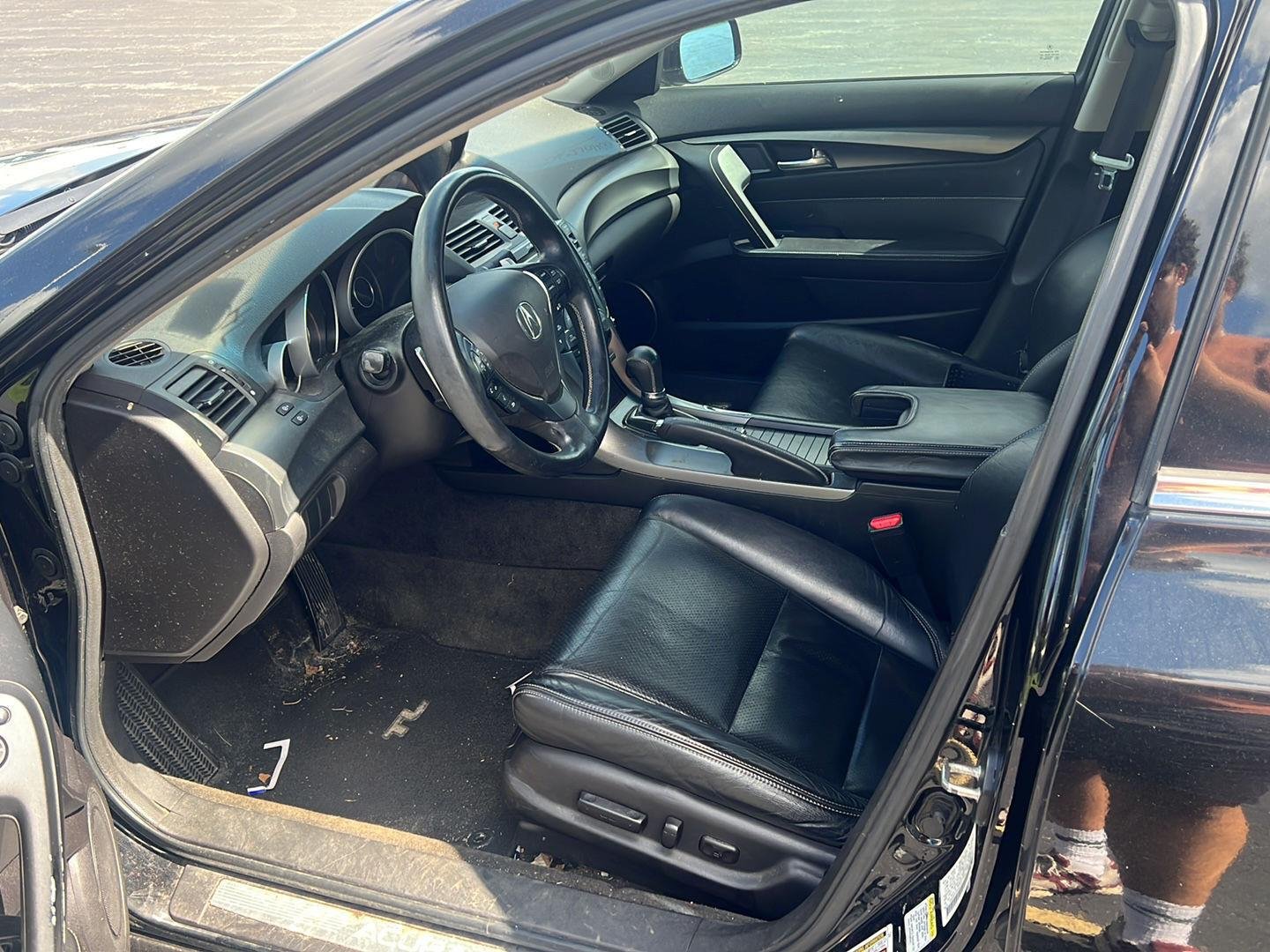 Used 2013 Crystal Black Pearl Acura Tech image 11