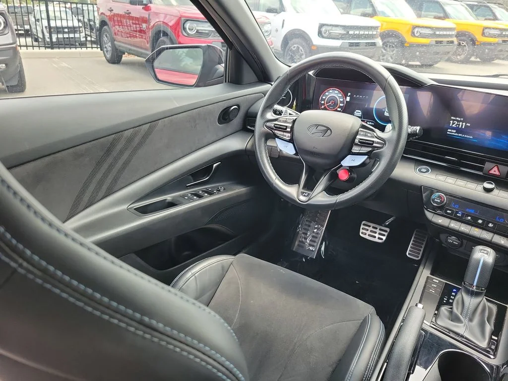 Used 2025 Red Hyundai Base image 13