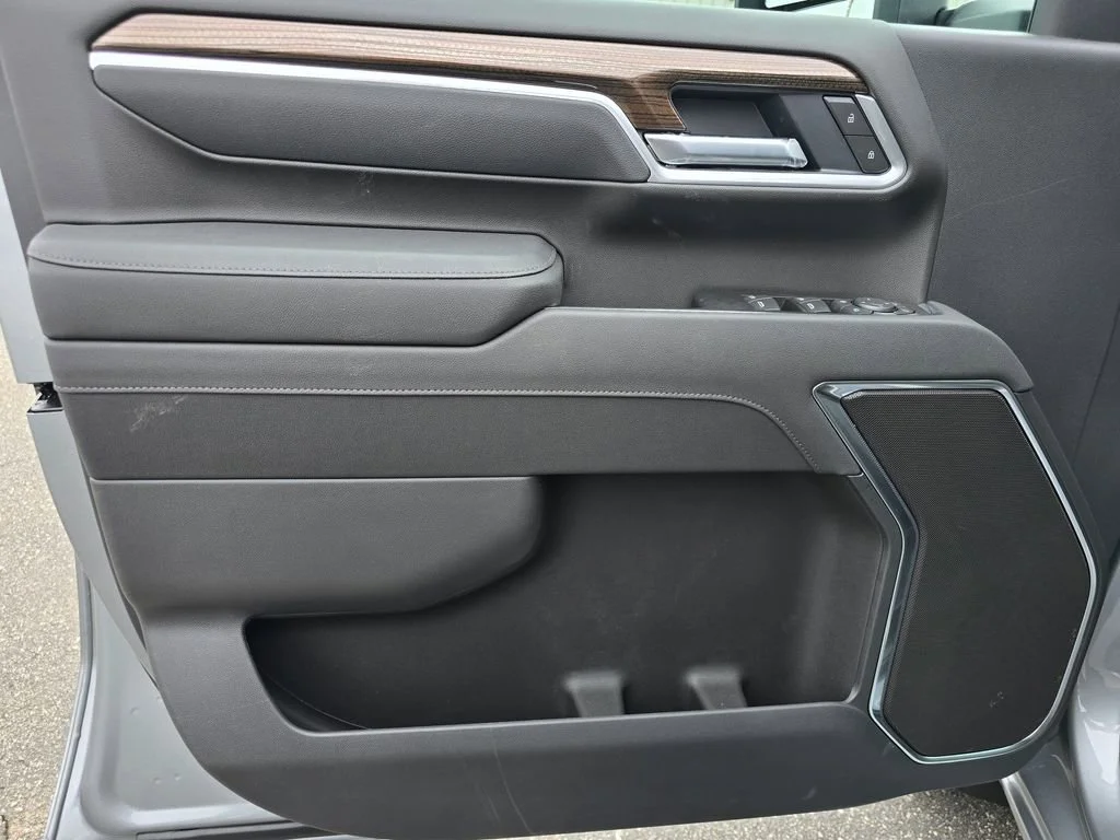 2026 Chevrolet Silverado 3500 HD LT - Photo 35