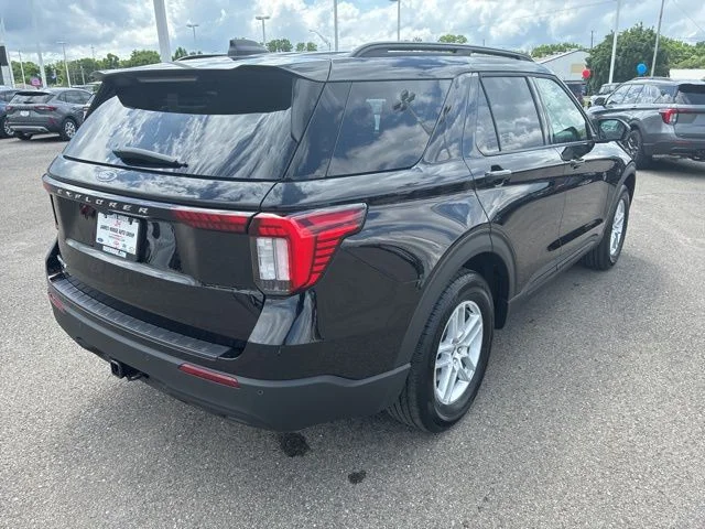 New 2026 Agate Black Metallic Ford Active image 5