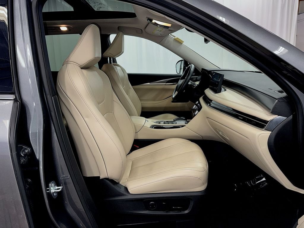 Used 2023 Infiniti QX60 SUV
