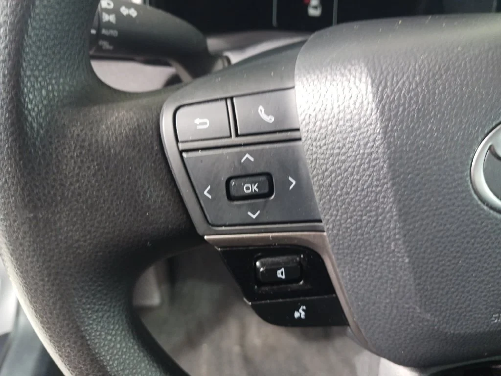 Used 2025 Silver Toyota LE image 33