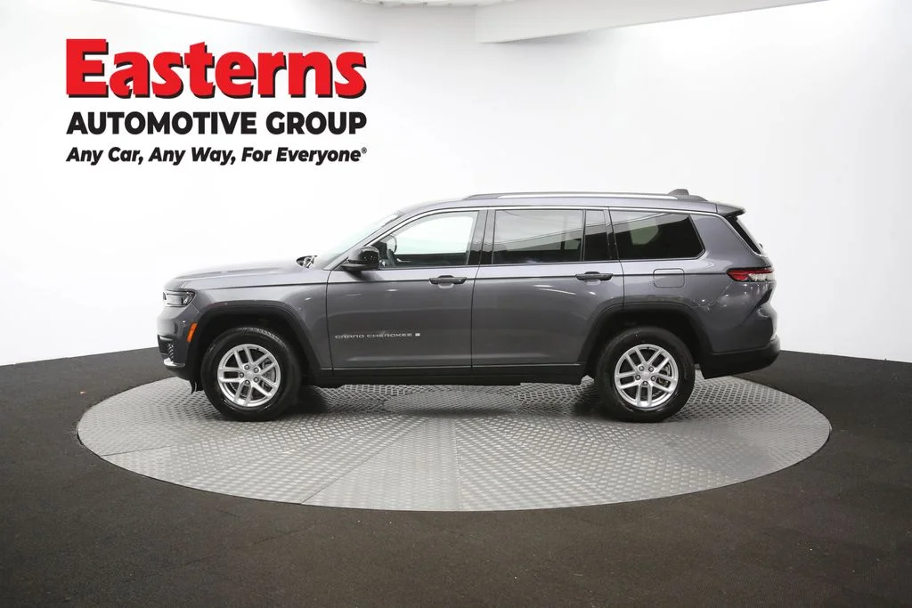Used 2023 Gray Jeep Laredo image 62
