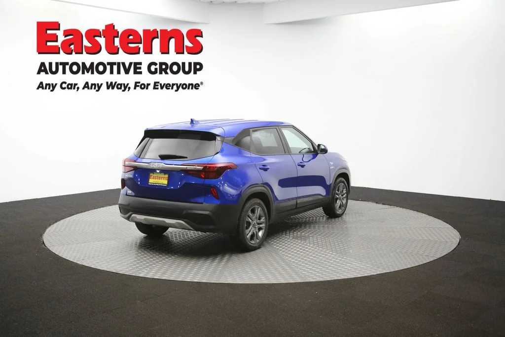 Used 2022 Blue Kia LX image 39